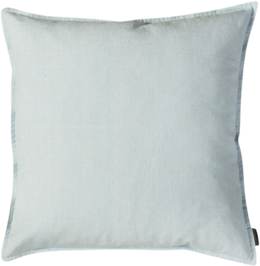 Tilbud på Stribet Pude i Chambray Blue (50x50cm) fra Basic & More til 127 kr.