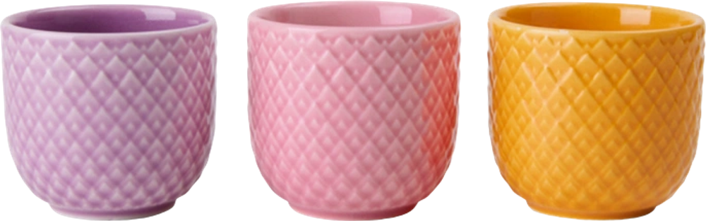 Tilbud på Lyngby Porcelæn Rhombe Color æggebæger 3 stk. gul/rosa/lilla Ø5 cm fra Kop & Kande til 249,95 kr.