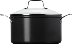 Le Creuset Essential gryde med keramisk belægning 24 cm 6 liter