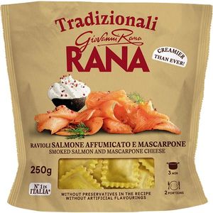 Färsk Pasta Ravioli Rökt Lax Mascarpone