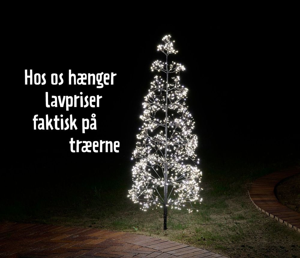 Tilbud på Juletræ med LED lys fra jem & fix til 898 kr.