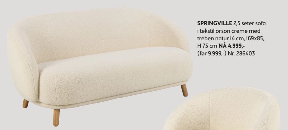 Tilbud på SPRINGVILLE 2,5 seter sofa i tekstil orson creme med treben natur 14 cm fra Bohus til 4 999 kr